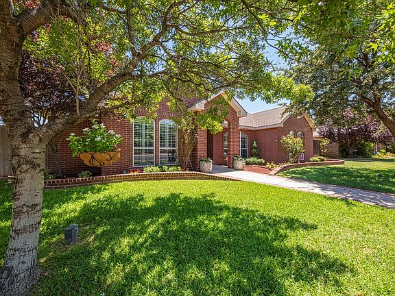 2nd image of 4705 Woodhollow Dr