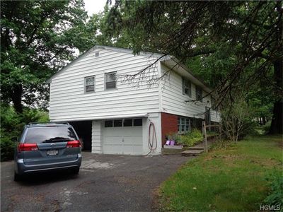 18 Maloney Rd, Poughkeepsie, NY, 12603
