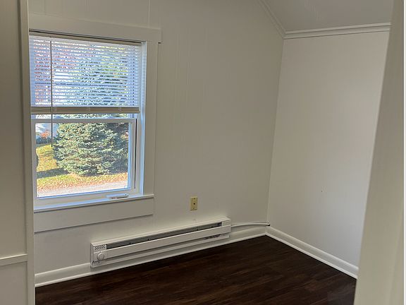 2nd image of 9 Durant Pl