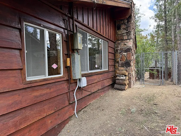 42995 Sunset Dr — Photo 18