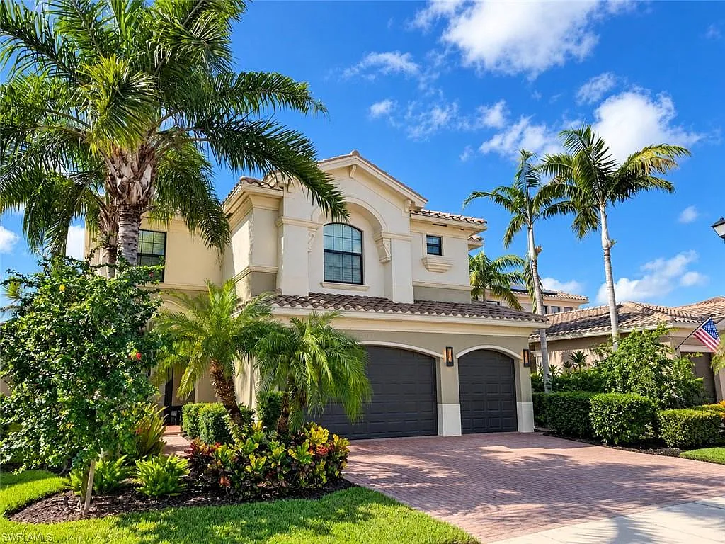 6 bed, 5.0 bath, 4030 sqft, $20,000 — Photo 3