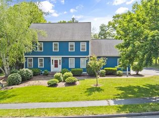11 Camelot Dr, Shrewsbury, MA 01545