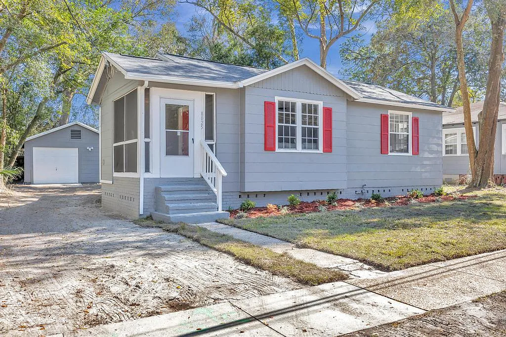 8025 Paul Jones Dr - 1 — Photo 2