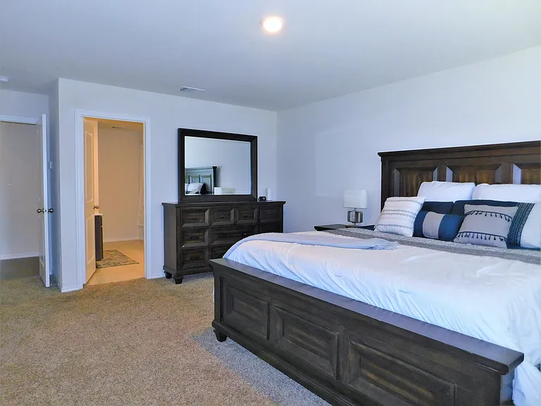 4025 Huntington Dr — Photo 16