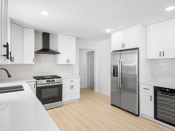 5th image of 1734 Rosedale Ct