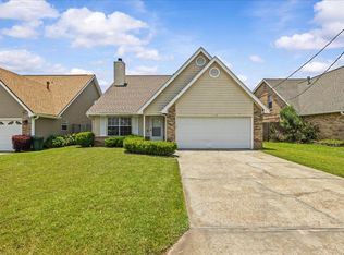 1176 Lost Trl, Fort Walton Beach, FL 32547