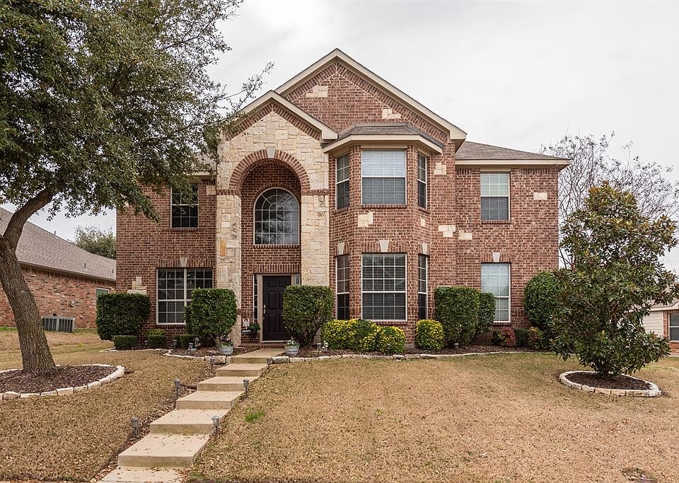 1st image of 2091 Glencoe Dr