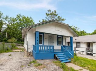 5216 Wabash Ave, Kansas City, MO 64130