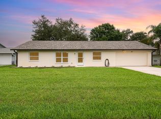465 Picasso Ave NE, Palm Bay, FL 32907