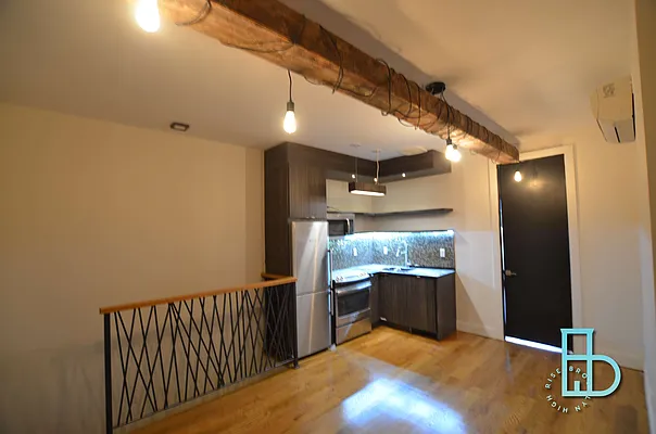 Rented by Miron Realty Group | media 51