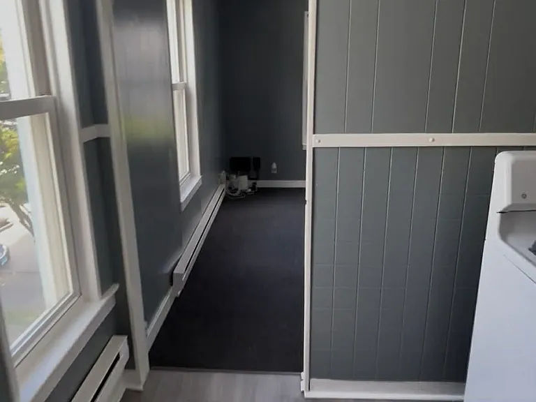 20 Lounsbury Ave — Photo 6