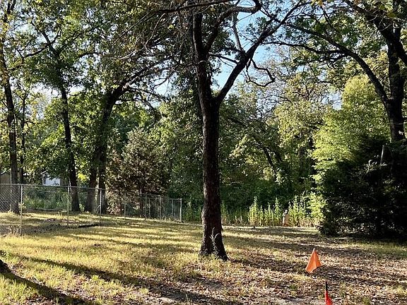 3rd image of 6195 Apache Dr
