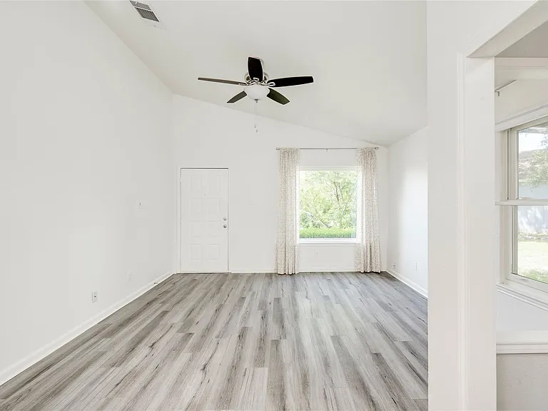 5900 Richard Carlton Blvd — Photo 18