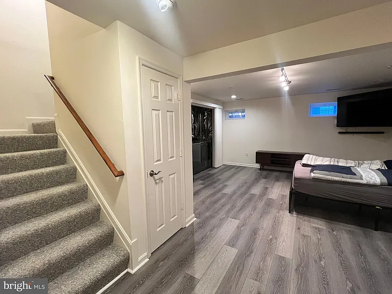 10528 Catalina Pl — Photo 6