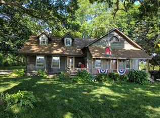 844 Columbia Rd, Washburn, IL 61570