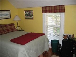 5th image of 313 Spellman St