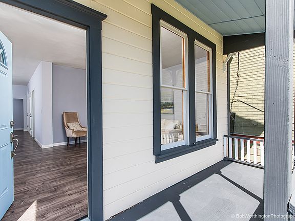 2nd image of 2054-56 Julian Ave