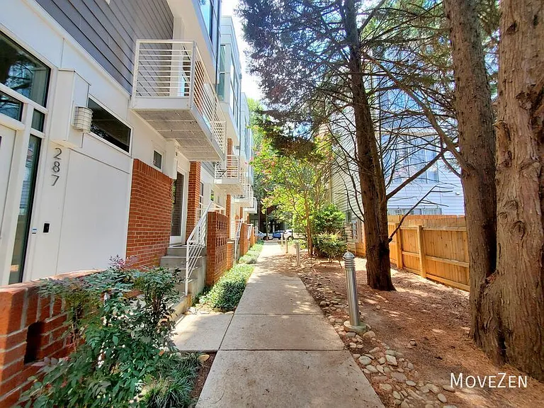 295 McDonald Ave — Photo 12