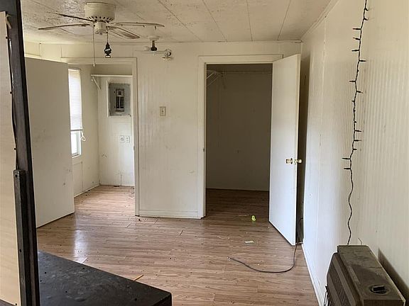 5th image of 103 & 105A Henderson St #B