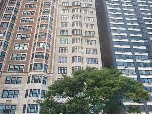 1430 N Lake Shore Dr #12, Chicago, IL 60610
