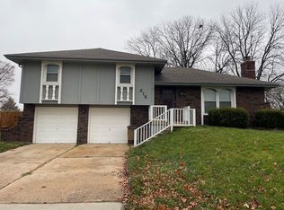 215 N Woodson Dr, Raymore, MO 64083