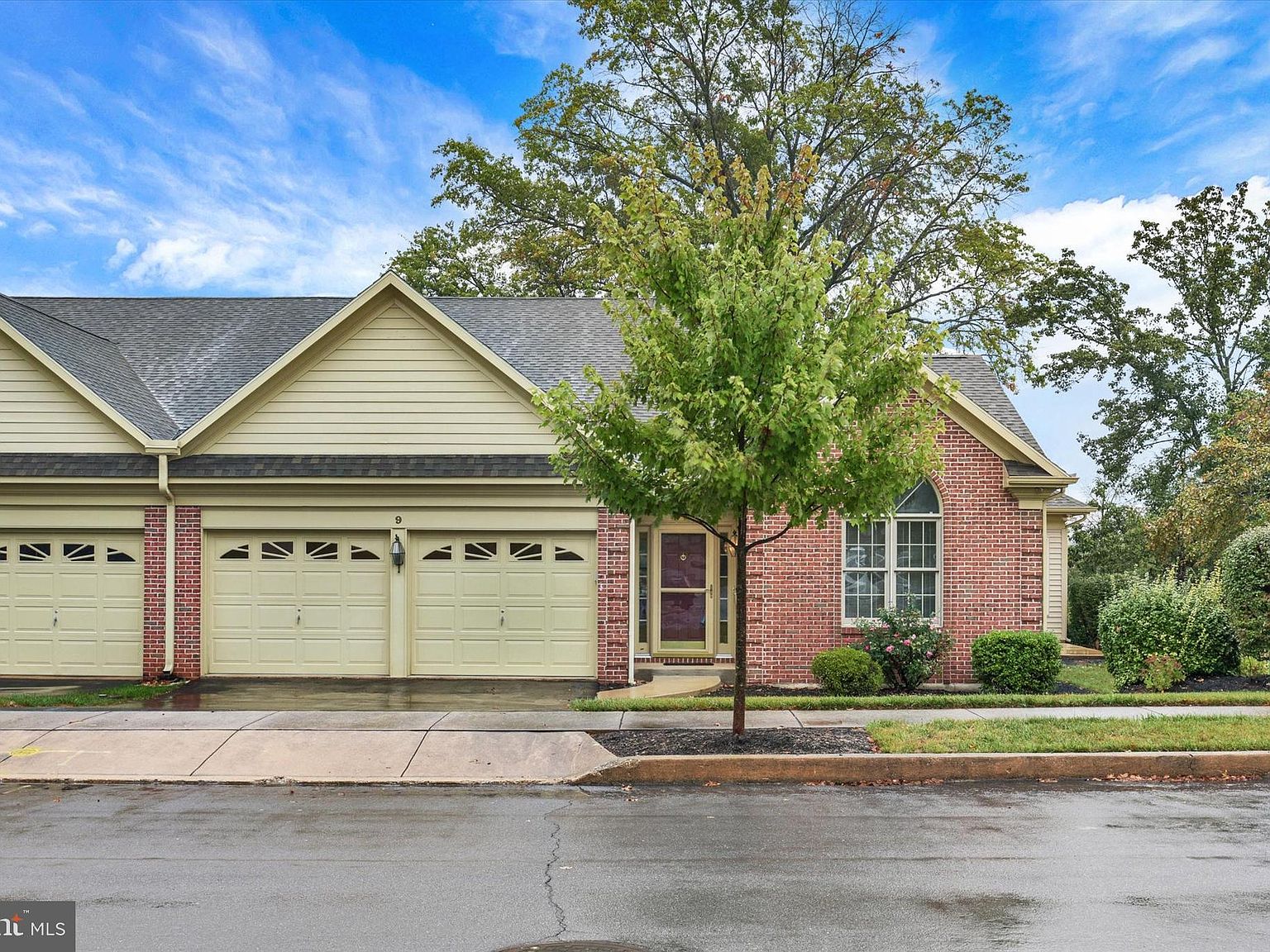 9 Almond Dr, Hershey, PA 17033 | Zillow