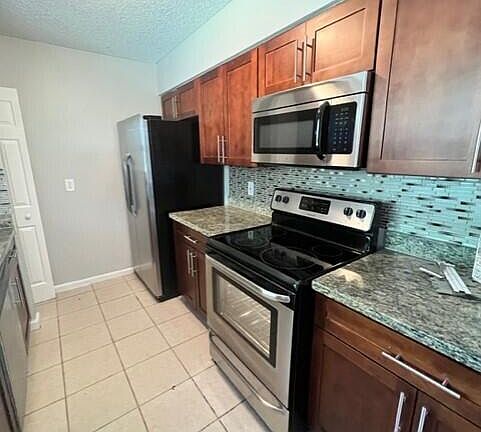 2nd image of 649 W Ocean Avenue