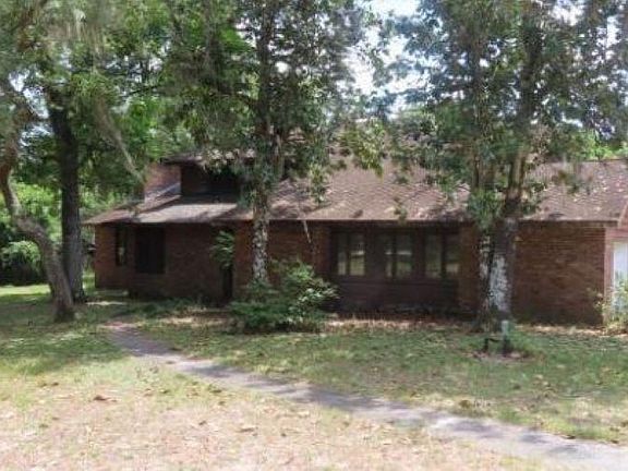2nd image of 6624 Woody Ct