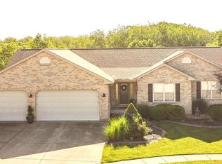 260 Egret Ct, Belleville, IL 62223