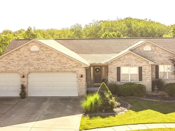 260 Egret Ct, Belleville, IL 62223