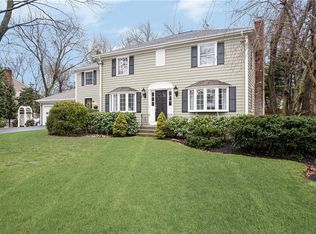 113 Governor Bradford Dr, Barrington, RI 02806