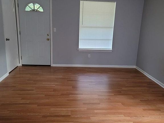 3rd image of 1229 Staunton Dr