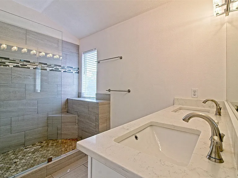 13421 Tossa Ln — Photo 4