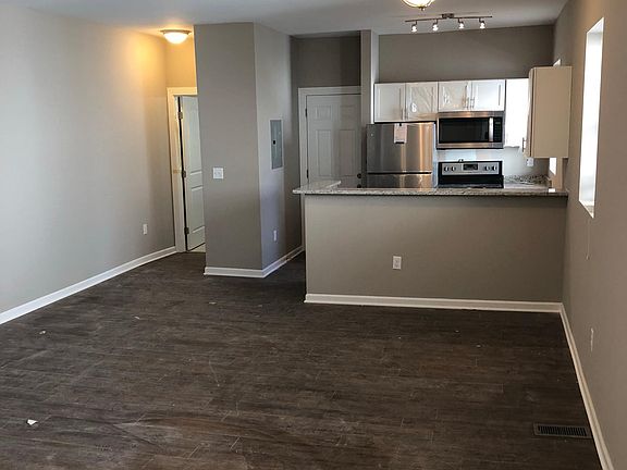 2nd image of 1929 Delaware Ave #1