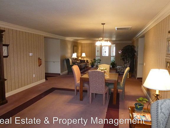 3rd image of 4009 N Becker Dr APT A102