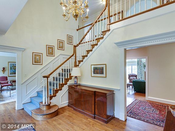 3rd image of 8008 Algarve St