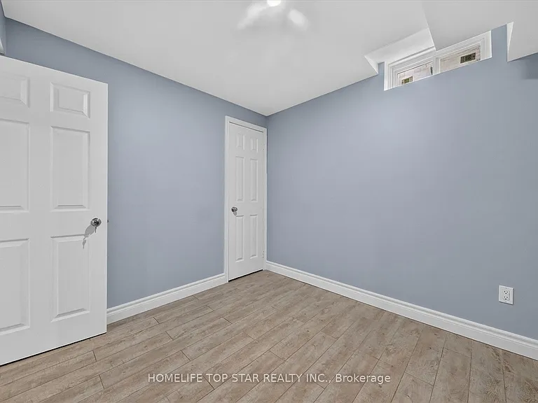 7 SW Littleborough Ct E — Photo 13