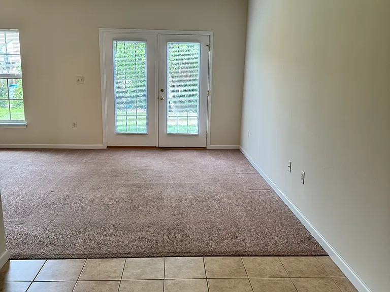 2039 Clinton Ave — Photo 8