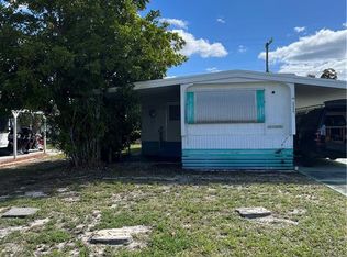 8335 SE Wren Ave, Hobe Sound, FL 33455