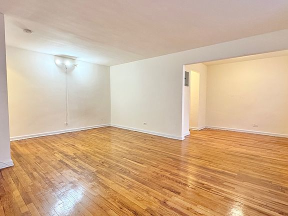 4th image of 142-19 Barclay Ave #6K