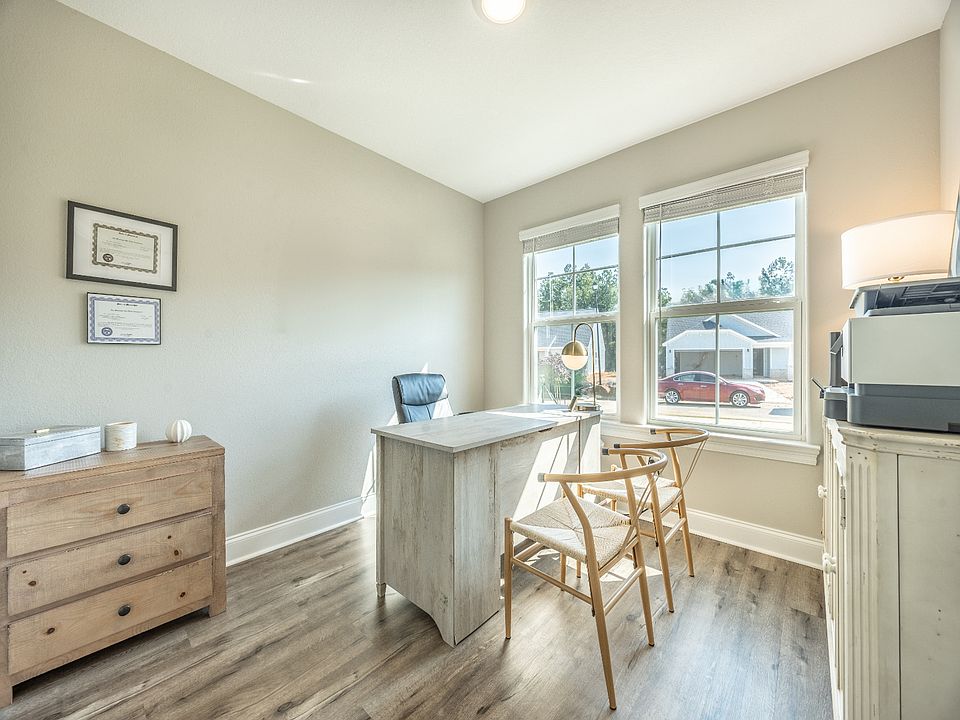 Secondary bedroom in the Opal floorplan at a Meritage Homes community in Gulfport, MS.