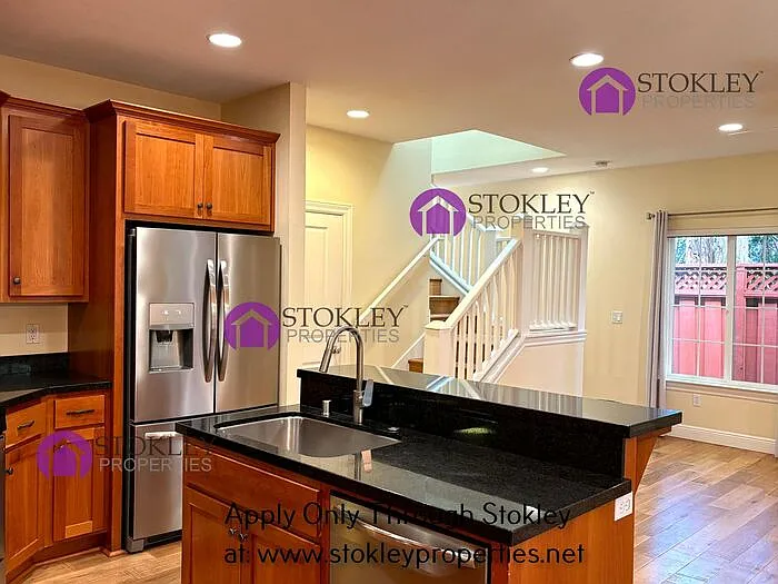 3 bed, 2.5 bath, 1533 sqft, $4,495 — Photo 4