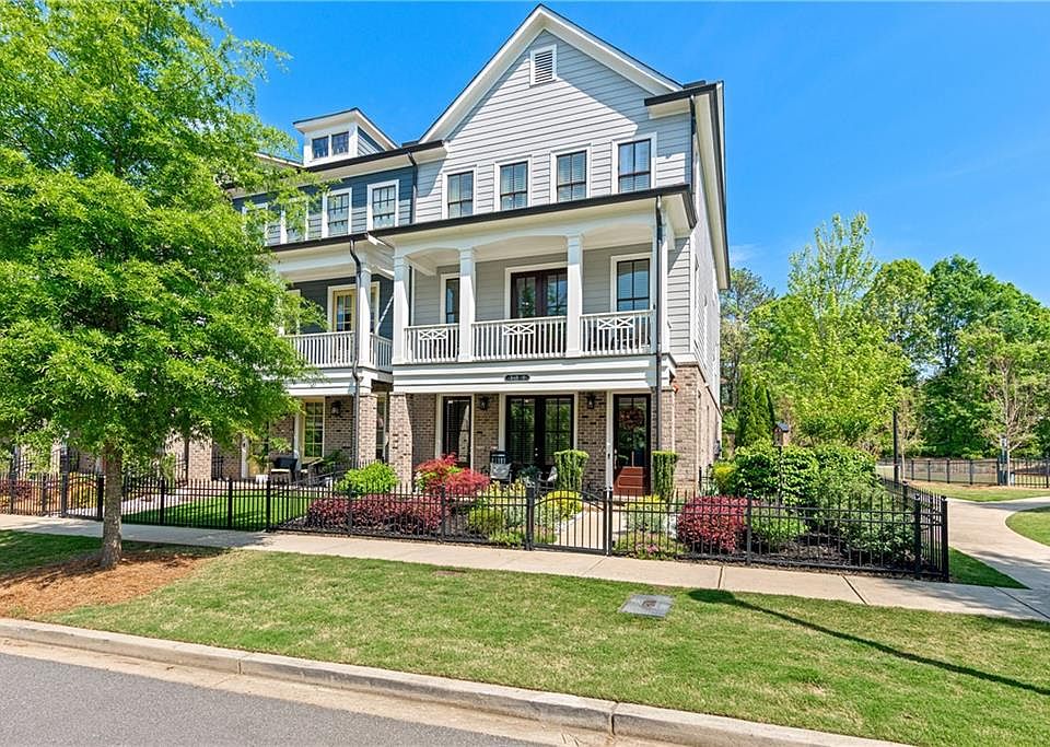 1st image of 130 Inwood Walk