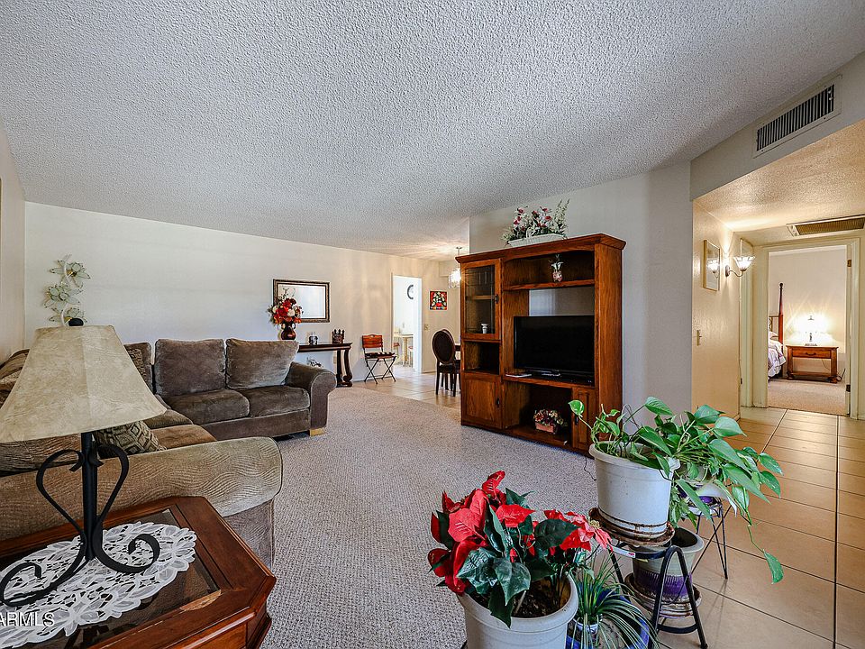 1st image of 10717 W SANTA FE Drive