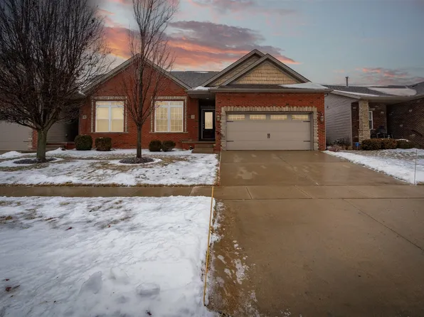 10 Yukon Cir, Bloomington, IL 61705