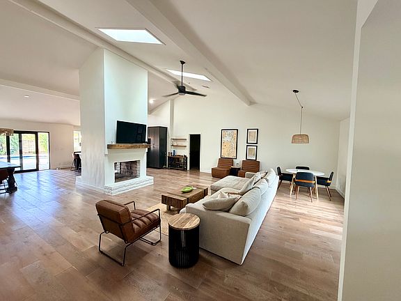 2nd image of 5011 E Cortez Dr