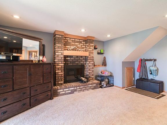 5th image of 669 143rd St E