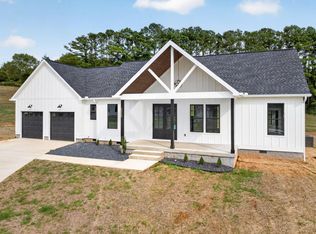2520 River Ranch Dr, Cookeville, TN 38501