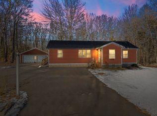 974 New County Rd, Dayton, ME 04005