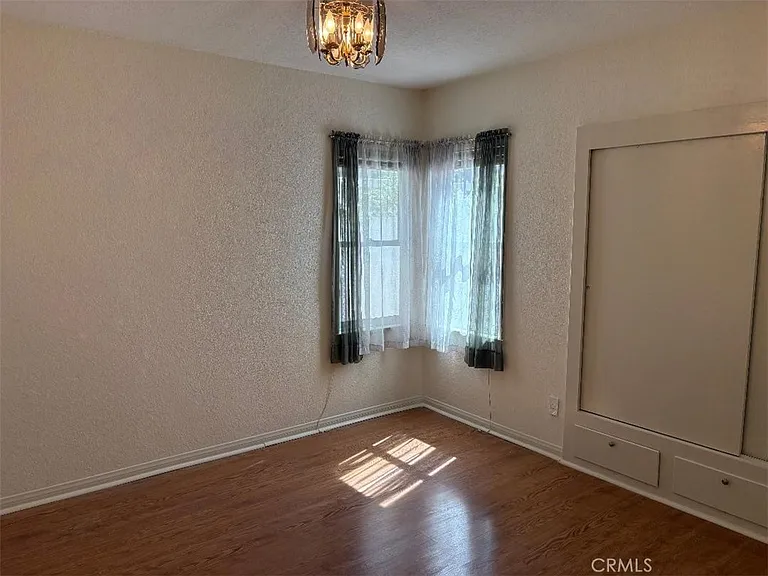 1331 S Patton Ave — Photo 13